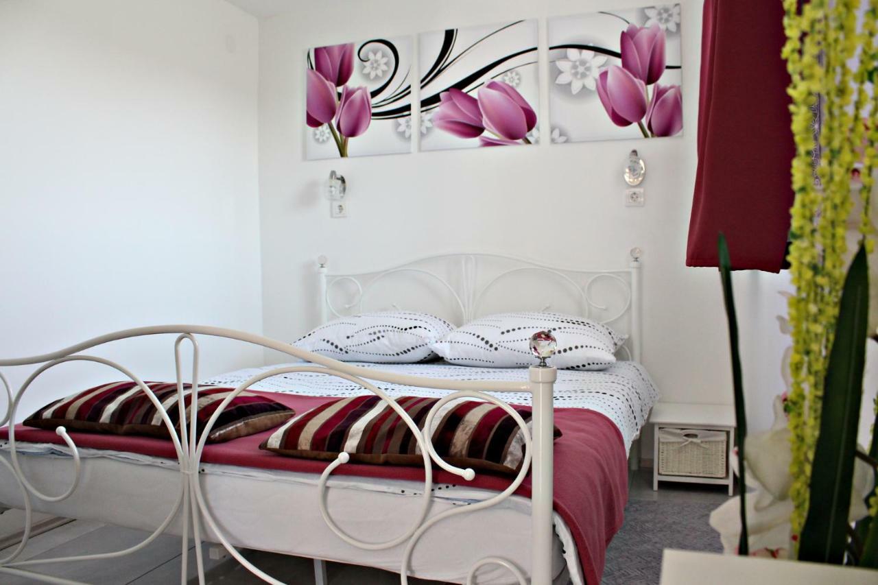 Apartments Kozjan Karlovac Eksteriør bilde